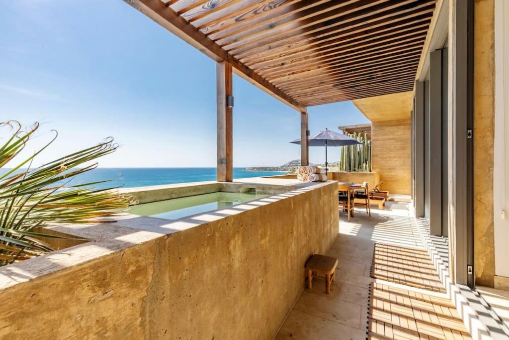 Panoramic Ocean View Hot Tub - 3
