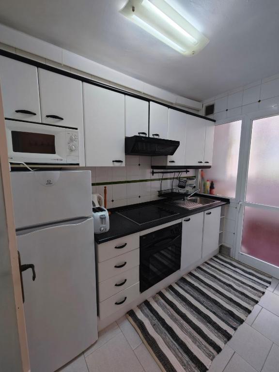 Riviera Serenity Escape - Sea View - 4