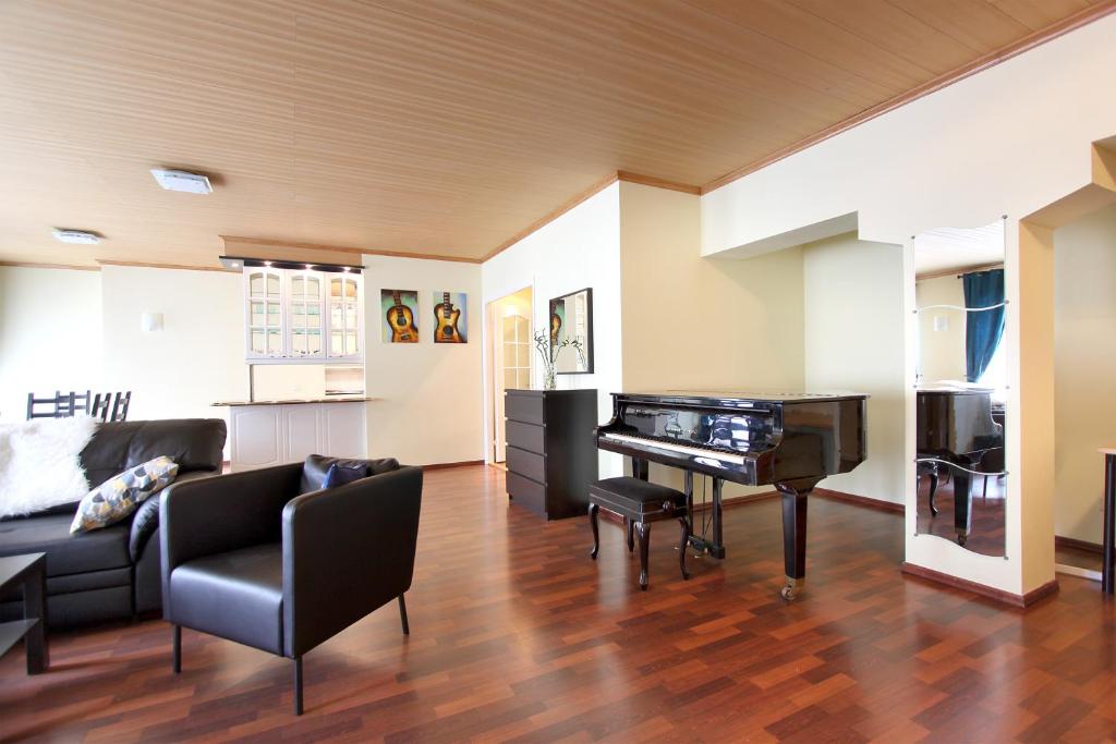 Peter the Great Apartments on Nevsky — Hotel in Saint Petersburg