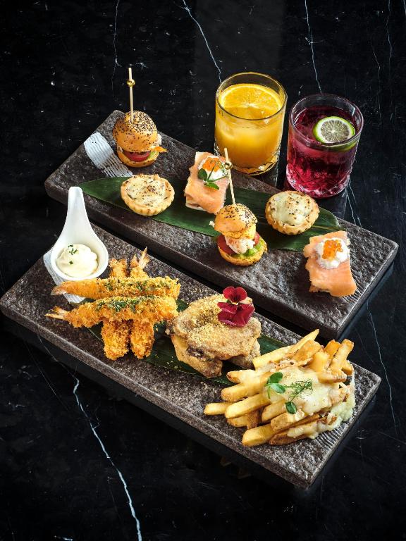 Mâncare şi băutură