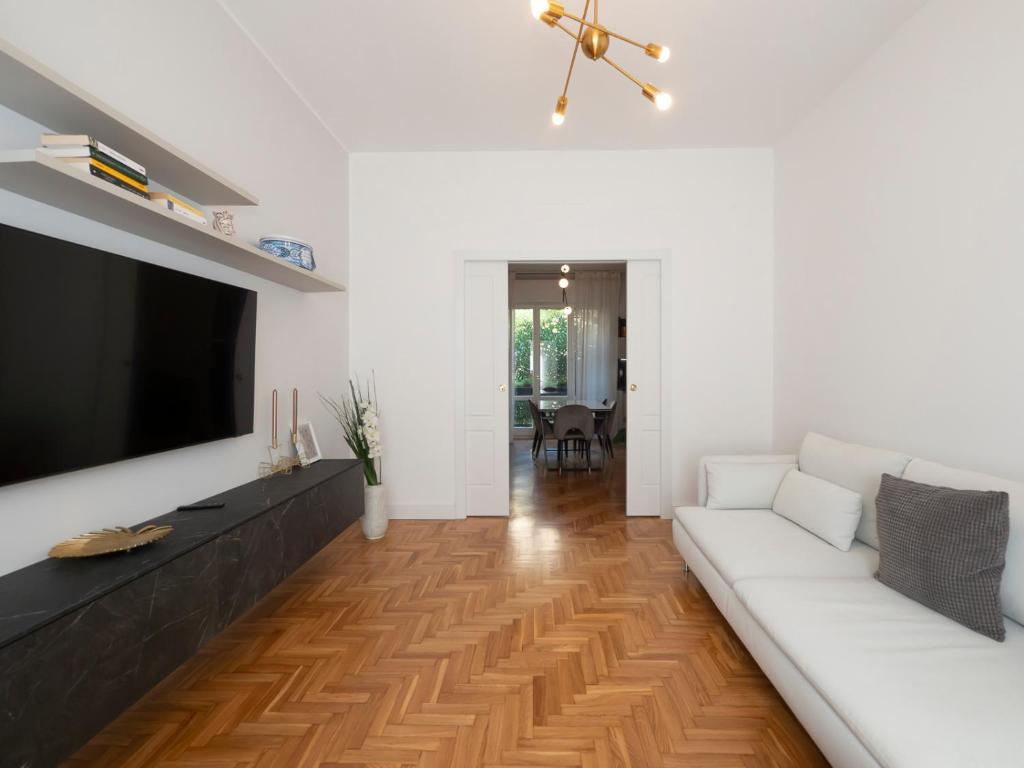 Big apartment close to Bocconi / Humanitas / IEO, Mediolan