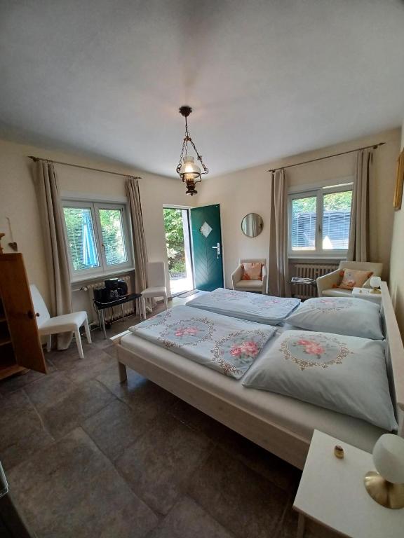 Villa Romy - 3 Gästezimmer - 4