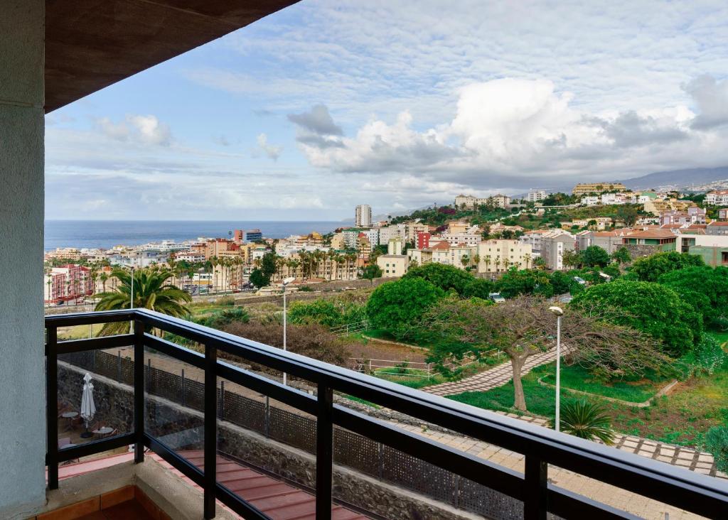 AluaSoul Orotava Valley - Adults Only — Hotel rooms in Puerto de la Cruz, Canary Islands