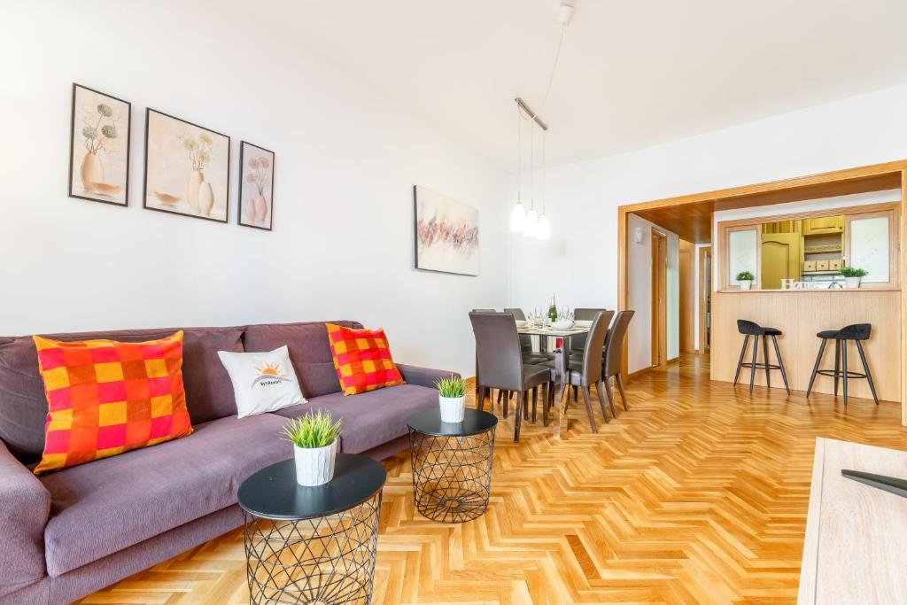 Confort Barcelona Rentals - 3