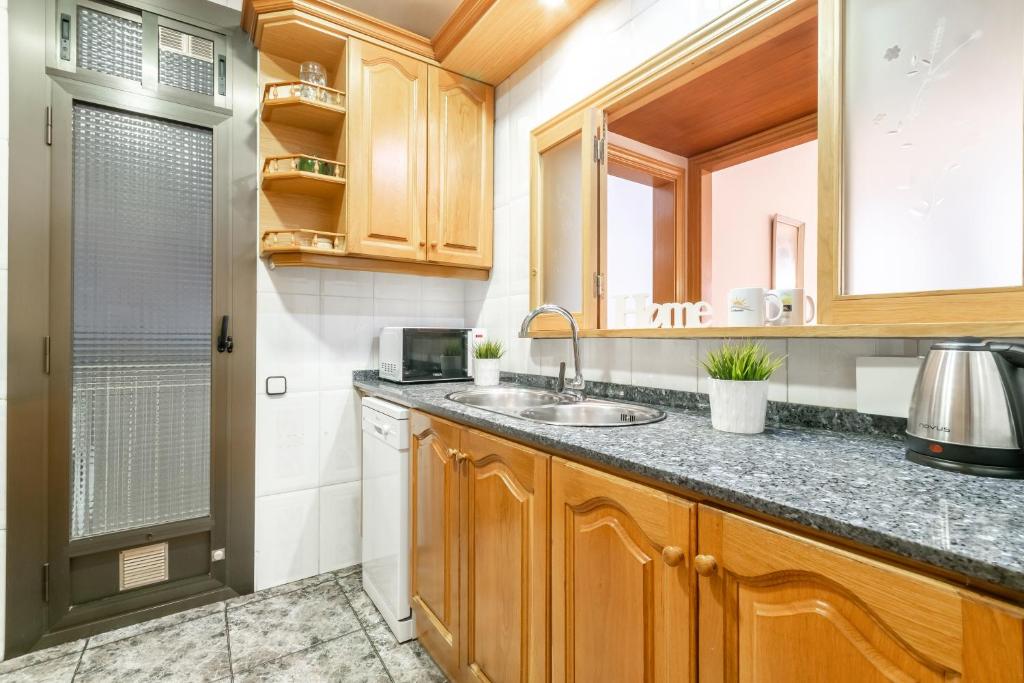 Confort Barcelona Rentals - 5