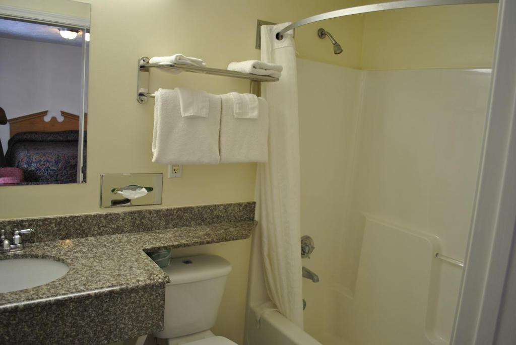 Turnpike Motel photo