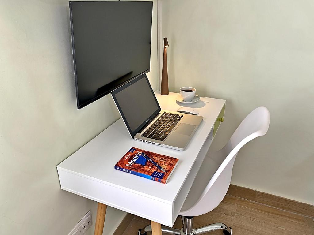 Cómoda Habitación Doble cerca de los lugares emblemáticos de Madrid - 2