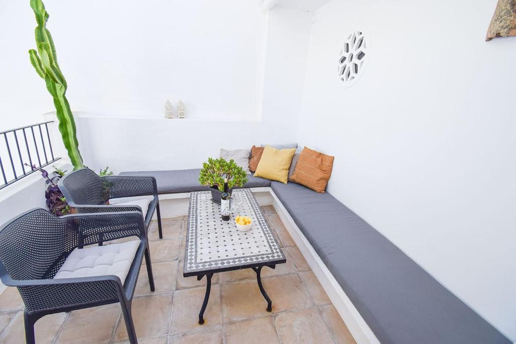 La Orza, Frigiliana Luxury center townhouse with pool and parking HansOnHoliday Rentals - 5