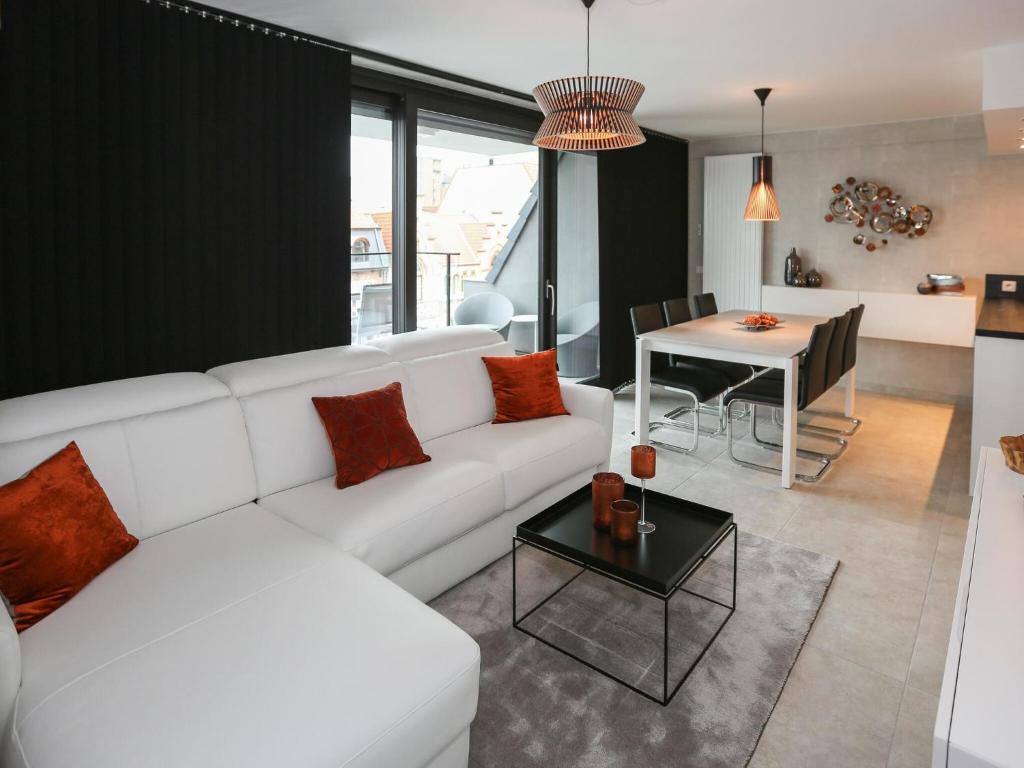Apartment in Belgium with Sunny Terrace, Middelkerke