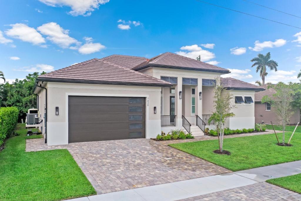 2023 custom built inland home with pool and spa, Marco Island