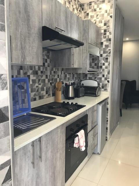 イニスフリー アパートメンツ (Innisfree Apartments)