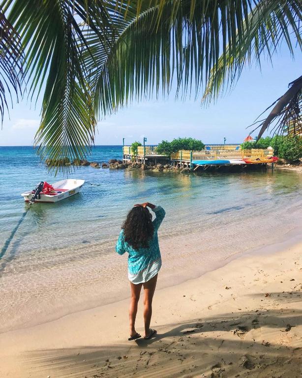 Franklyn D. Resort & Spa — Beach in Runaway Bay