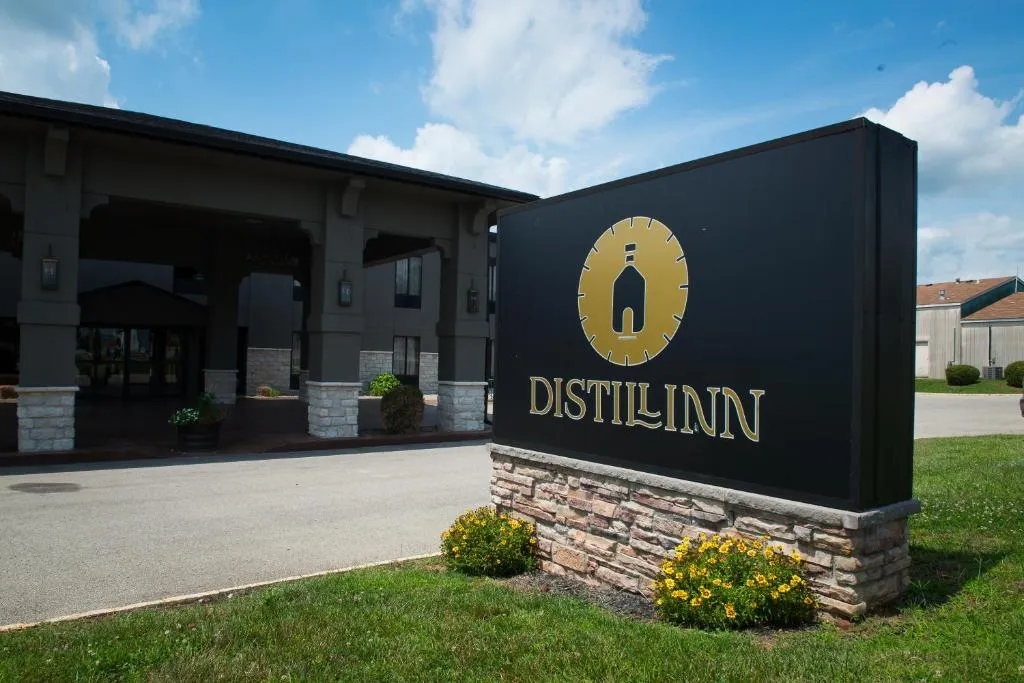 Distill-Inn，位于巴兹敦的酒店