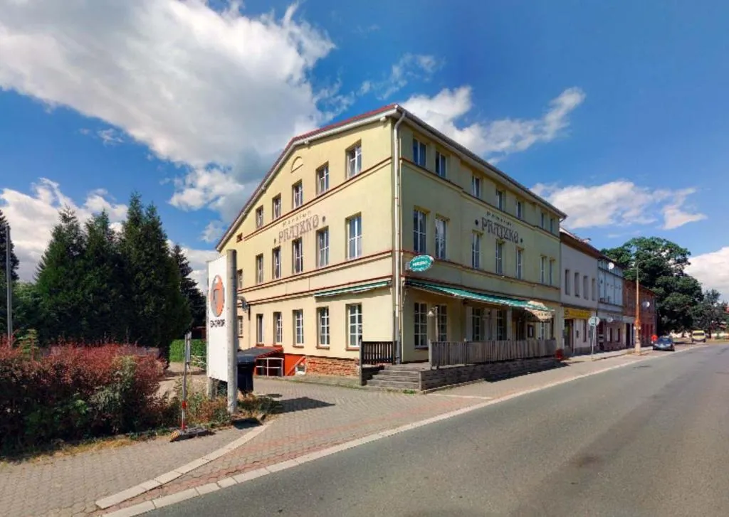 Penzion Prajzko, Hronov，位于Hronov的酒店