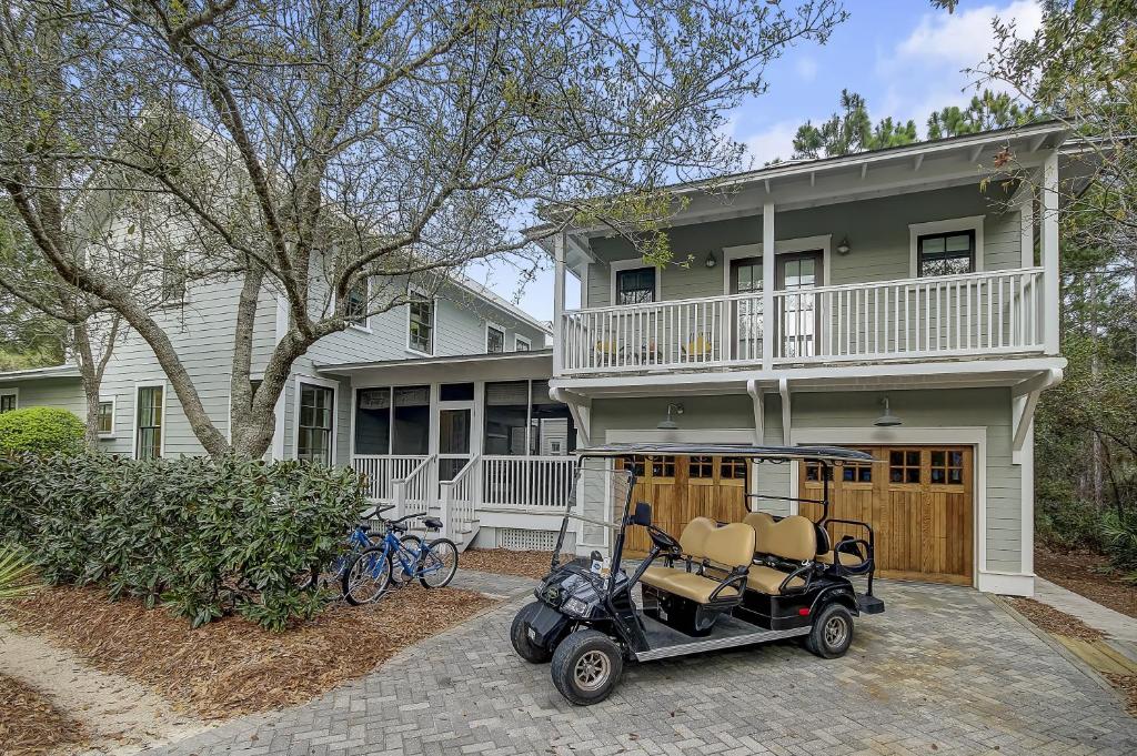 Golf Cart - Screened-In Porch & Grill Station - Close to Camp WaterColor home, Santa Rosa Beach