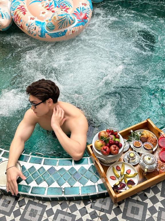 Đồ ăn và thức uống