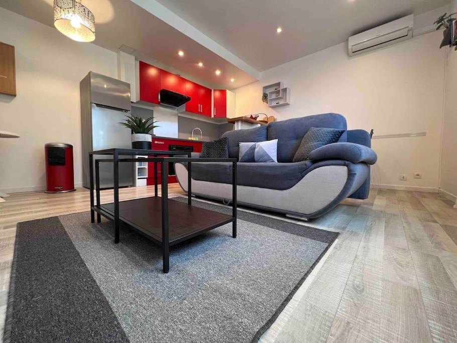 Le Red Light : Apt 4 Prs, Clim, 300m des plages - 3