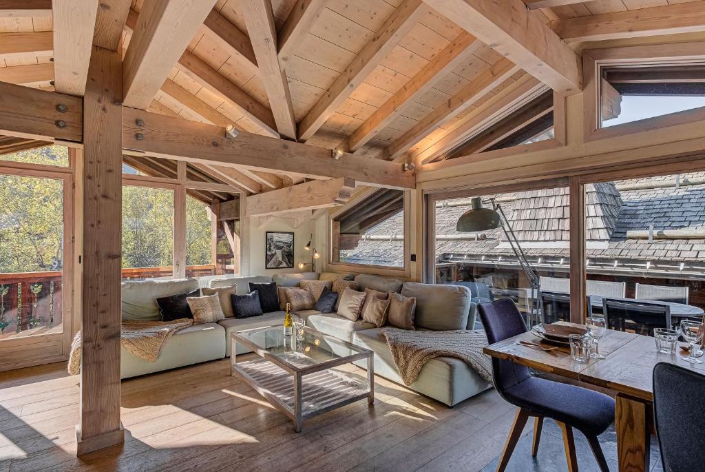 Chalet d'Olivier, Alpes Agency, Les Praz, Chamonix, Sleeps 8 - 3