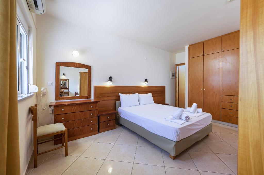 Mammis Beach Hotel — Hotel rooms in Kardamena, South Aegean