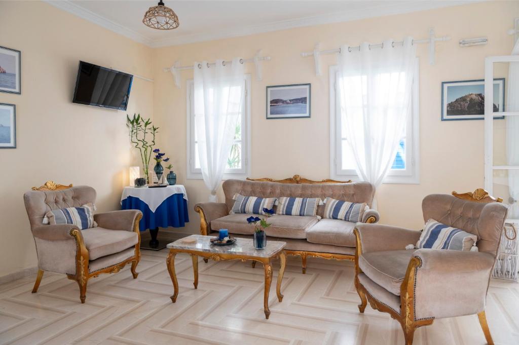 マリノス・ホテル (Marinos Hotel) 外観