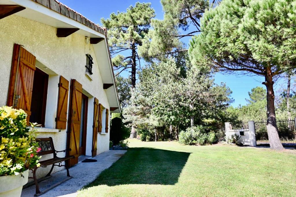 Villa au milieu des pins climatisée - 2