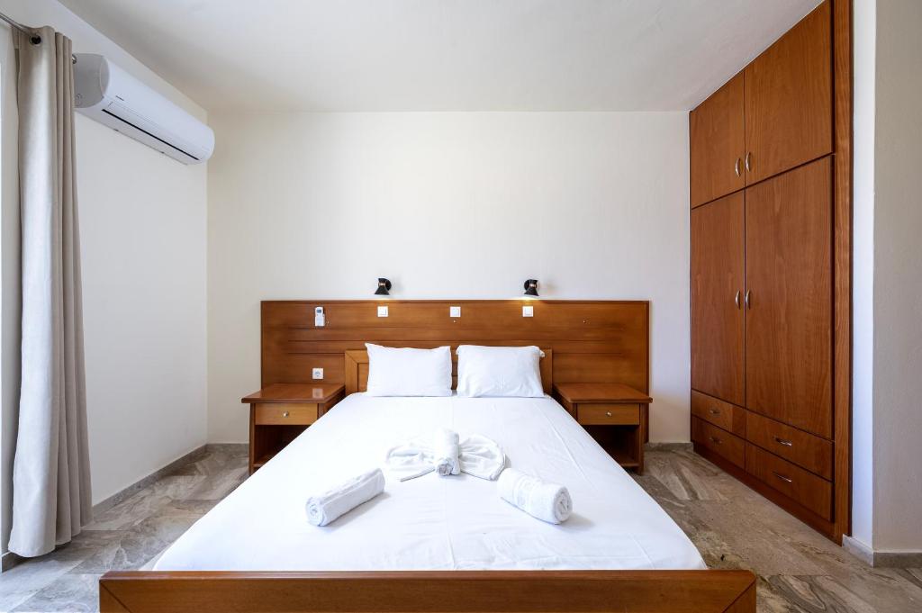 Mammis Beach Hotel — Hotel rooms in Kardamena, South Aegean