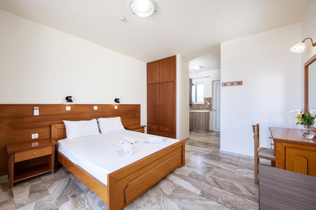 Mammis Beach Hotel — Hotel rooms in Kardamena, South Aegean