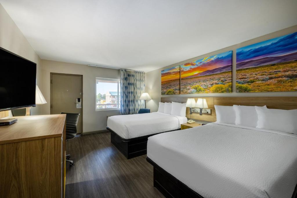 4. Days Inn..