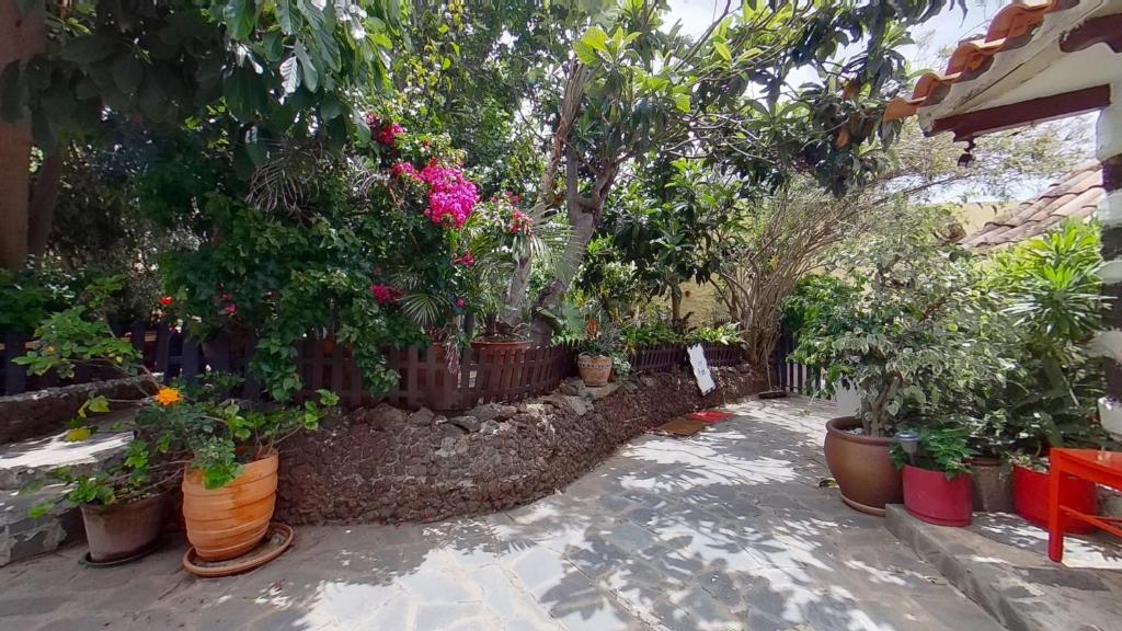 Remarkable 4-Bed Villa - 4