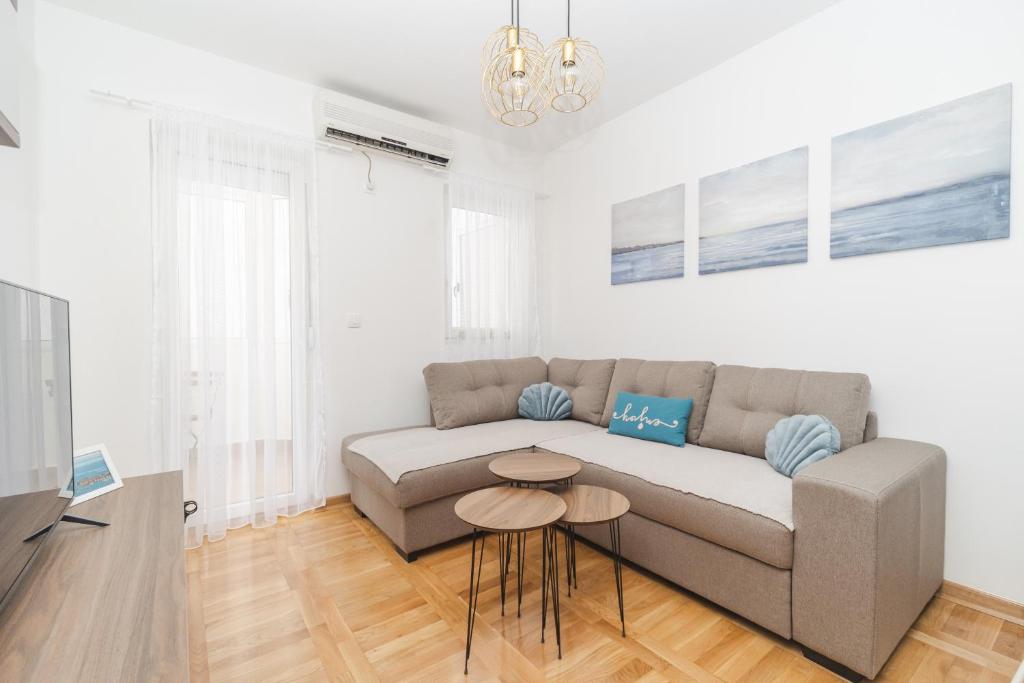 New Renovated Mediterranean Cozy Fully Equipped 1BR Apartment in Budva, Free Parking - 4