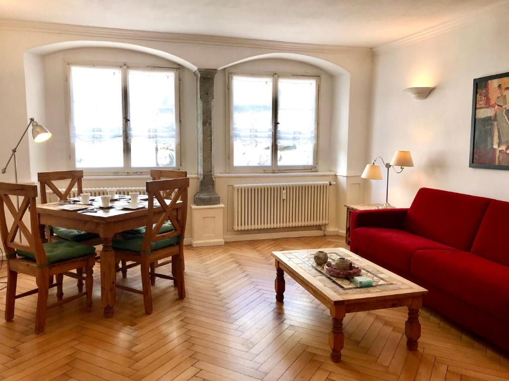 Ferienwohnung Am Stadtpark - Charmant, seenah, zentral in historischem Gebäude - 3