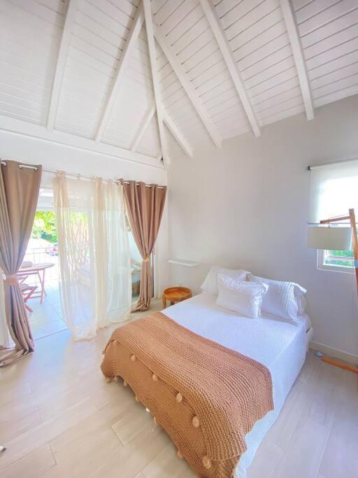 The Happy Place, Marigot