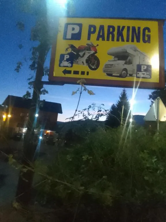 33 Lipe, hotel en Travnik