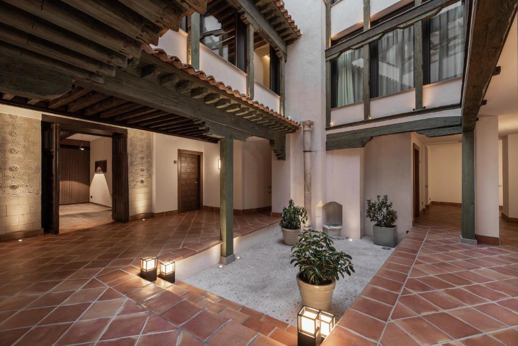 Facilities, Aurea Toledo by Eurostars Hotel company in Toledo