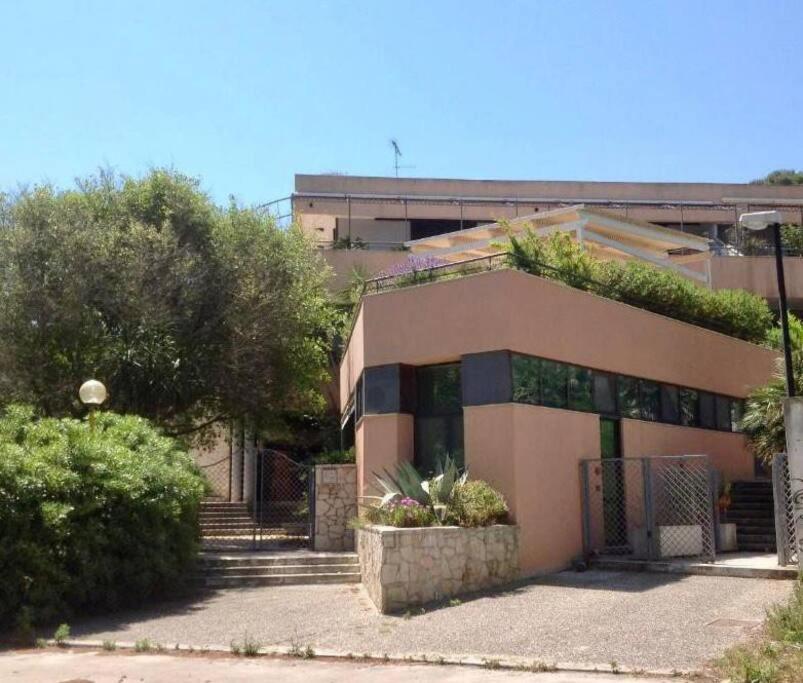 Appartamento fronte spiaggia Residence dei Pini - 1