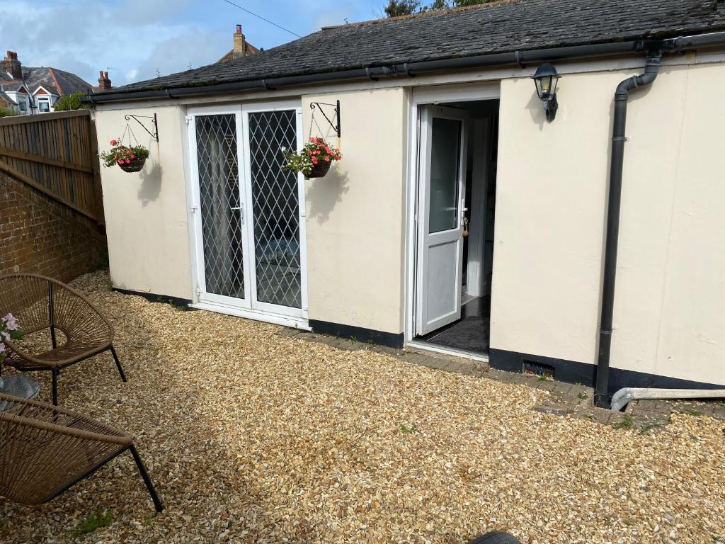Leeward Lodge, Totland Bay photo 6