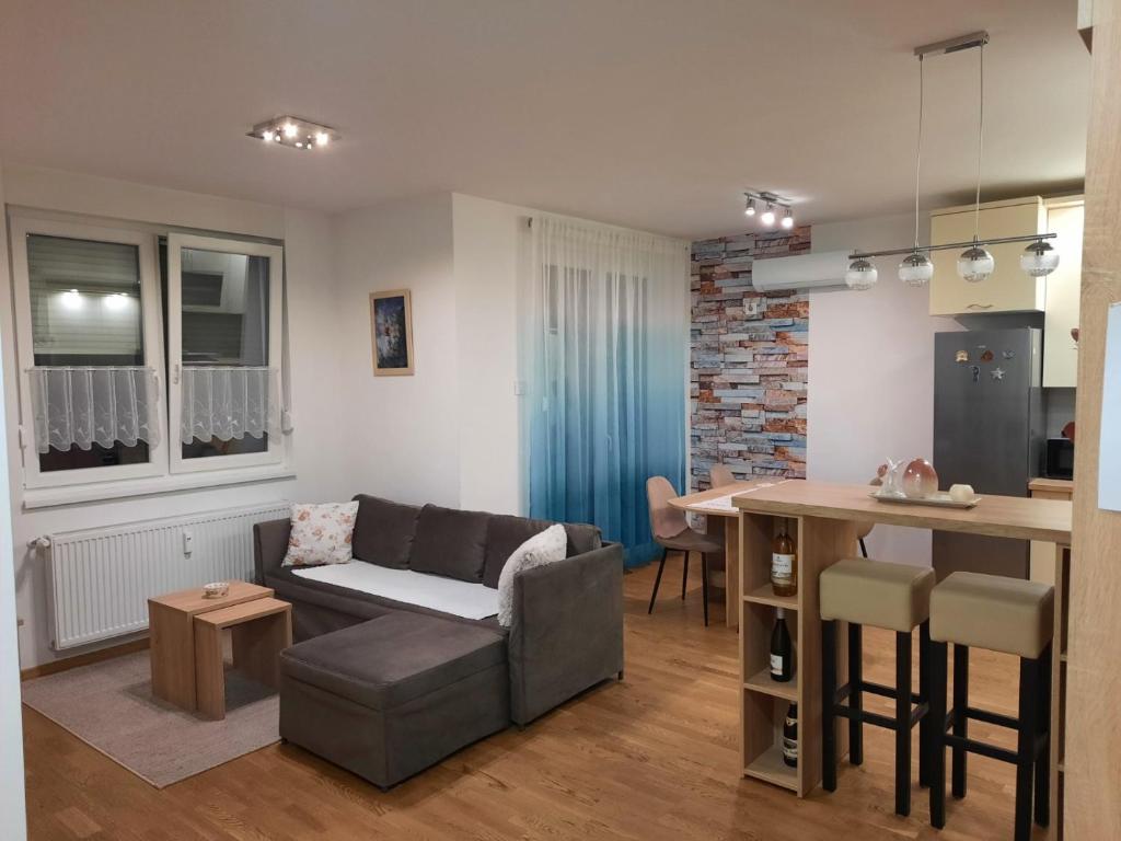 Lux Advent Apartment - 2
