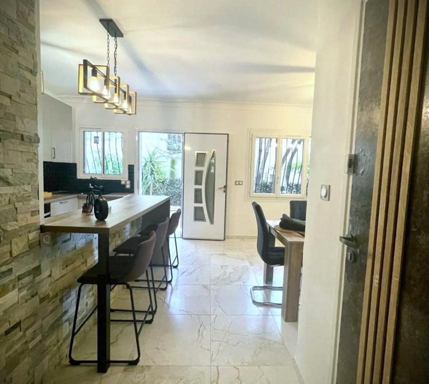 Modern 3 rooms on the ground floor - 2