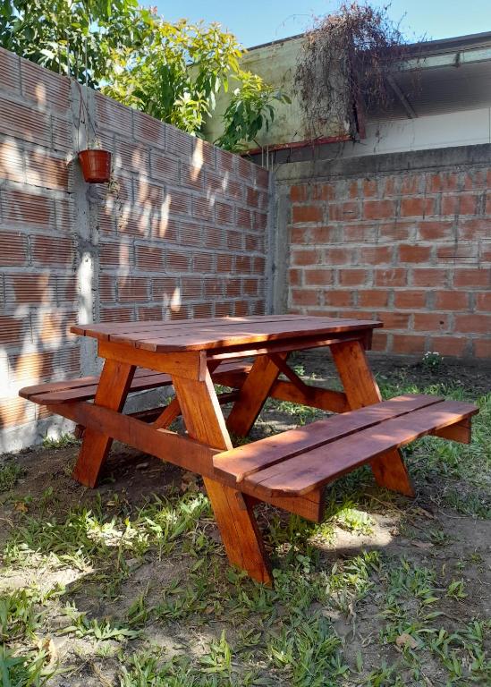 AYNA Alojamiento, situado en el centro de Villa Elisa, Entre Rios - 4