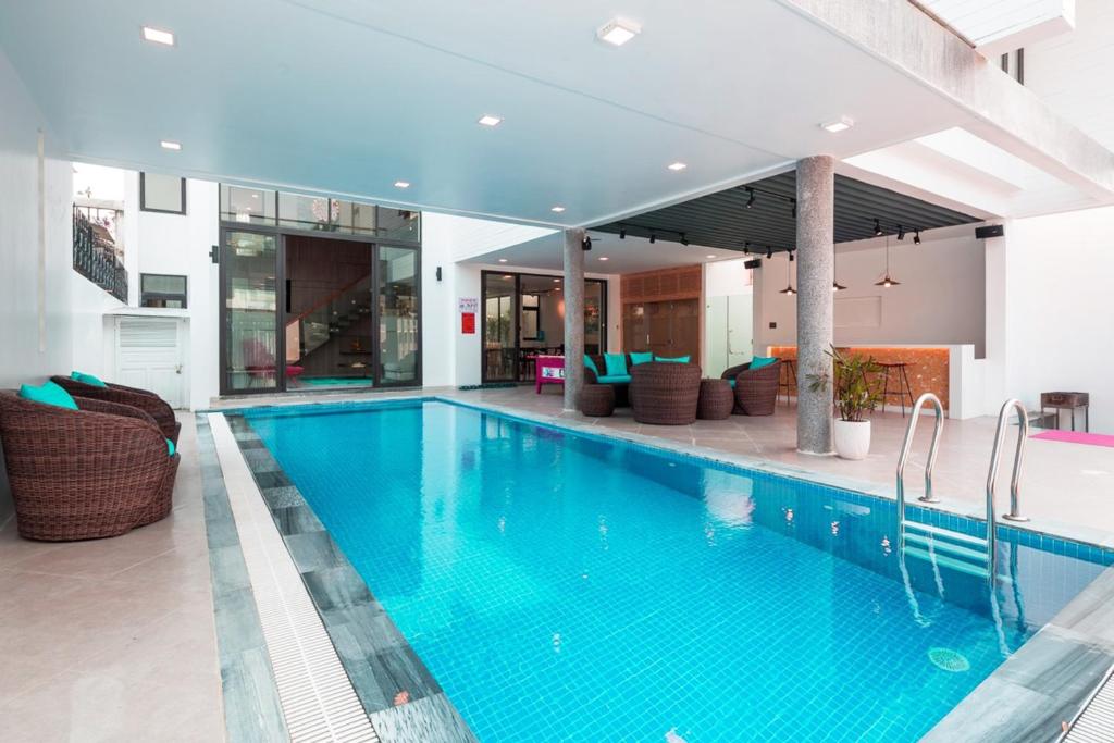 Charming Luxury Beach Villa Da Nang