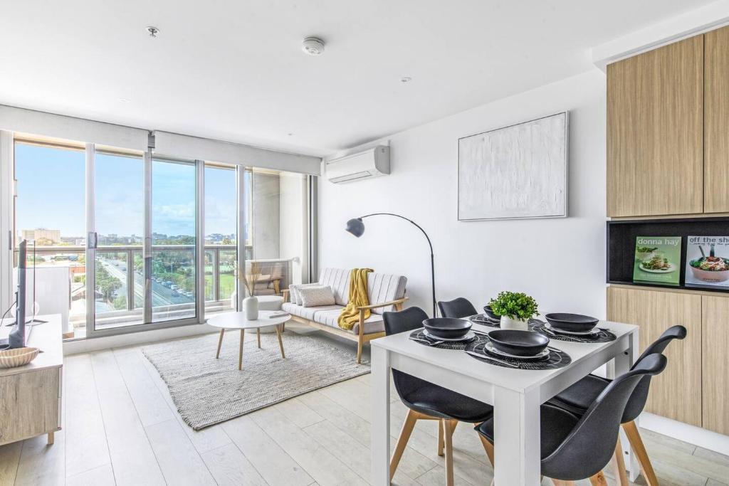 The Ascot - Nordic Contemporary at Flemington