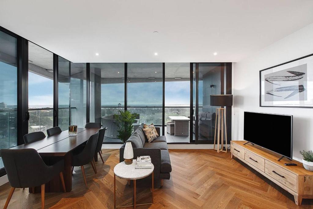 Top of Town - Penthouse with Every Opulence, Melbourne