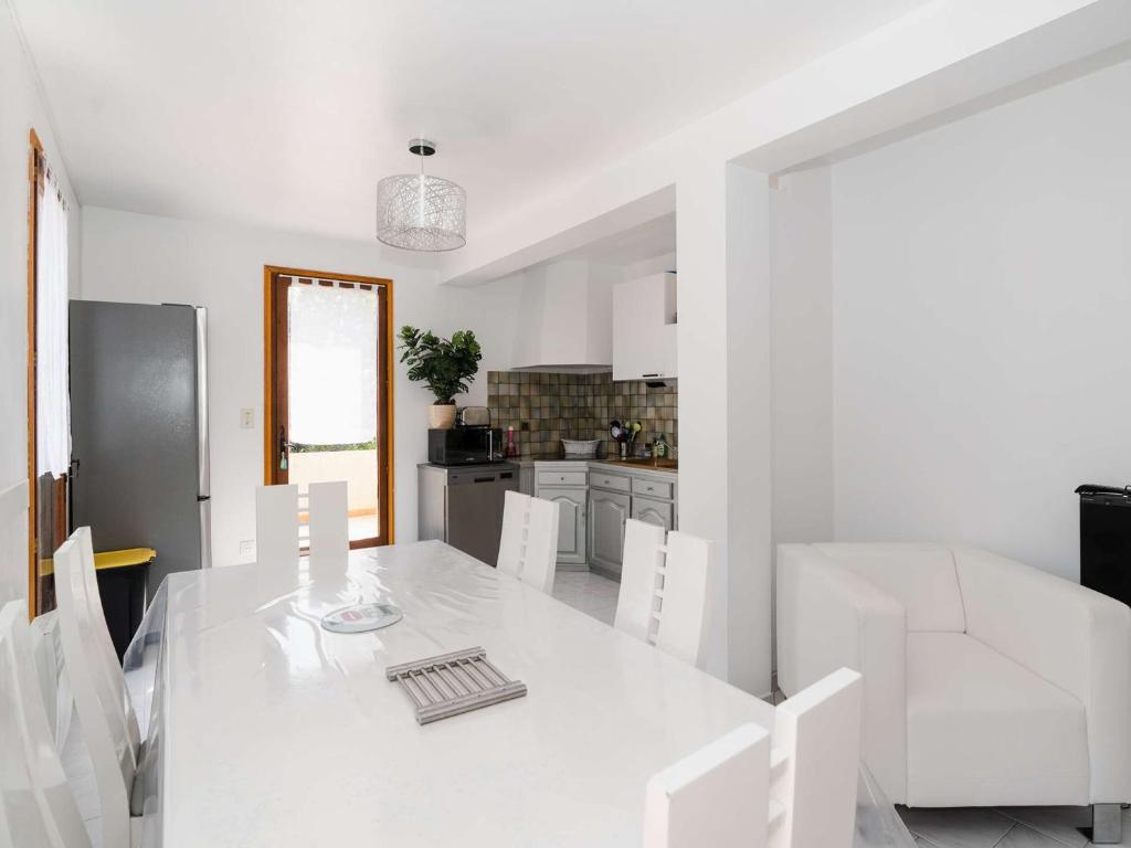 Villa familiale spacieuse à Narbonne-Plage pour 6 pers, parking privé, animaux admis - FR-1-409-194 - 5