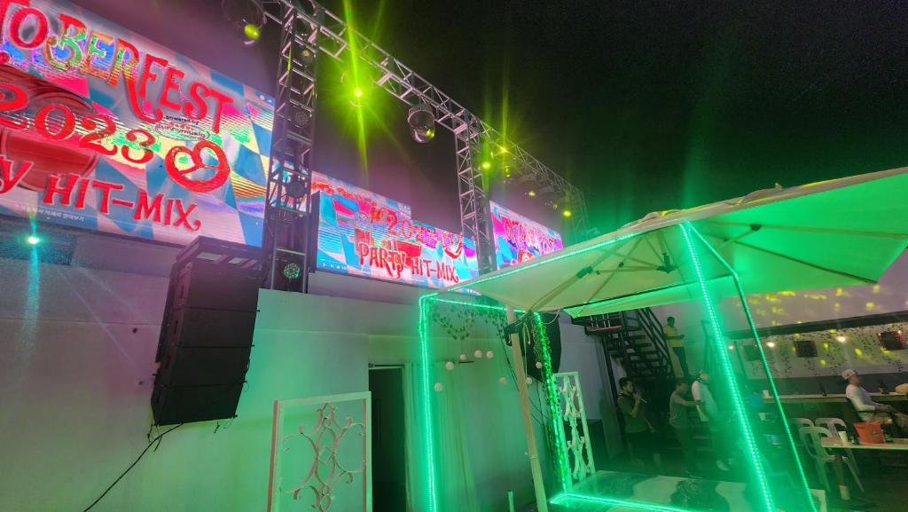 Bar/lounge