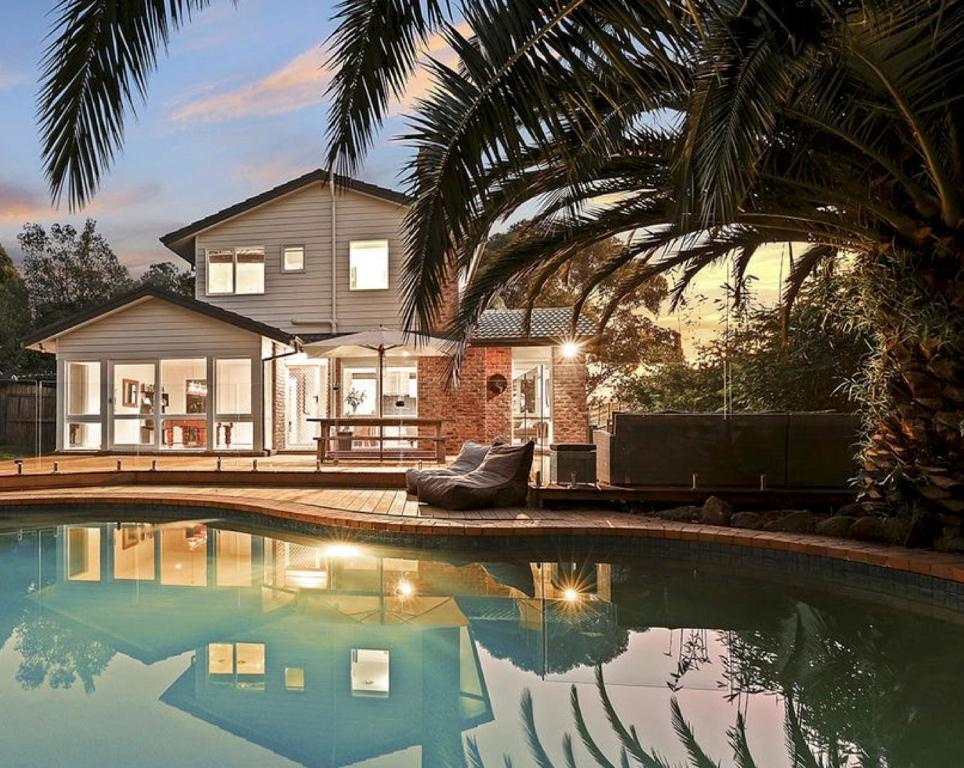 Pool & Table Tennis - Mornington Peninsula Beach House