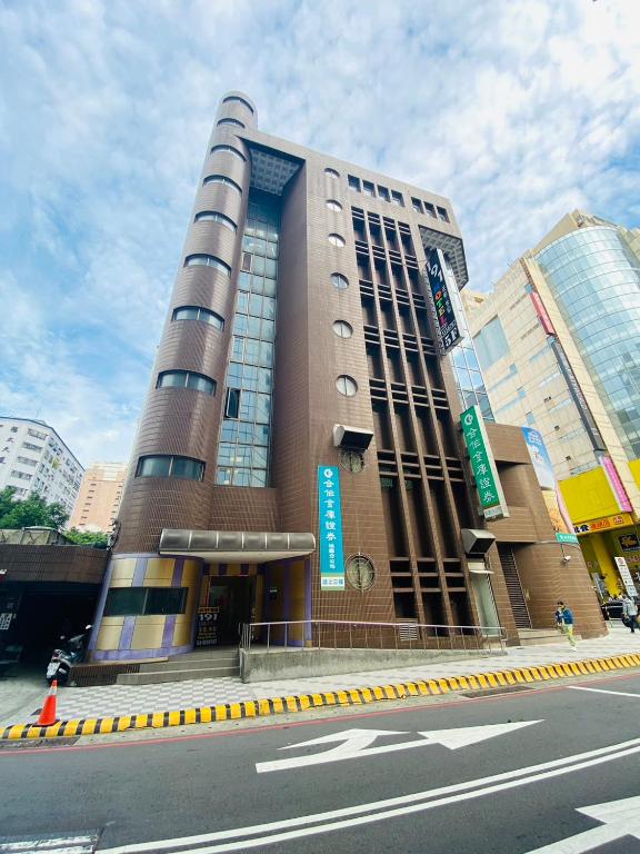 191 Hotel