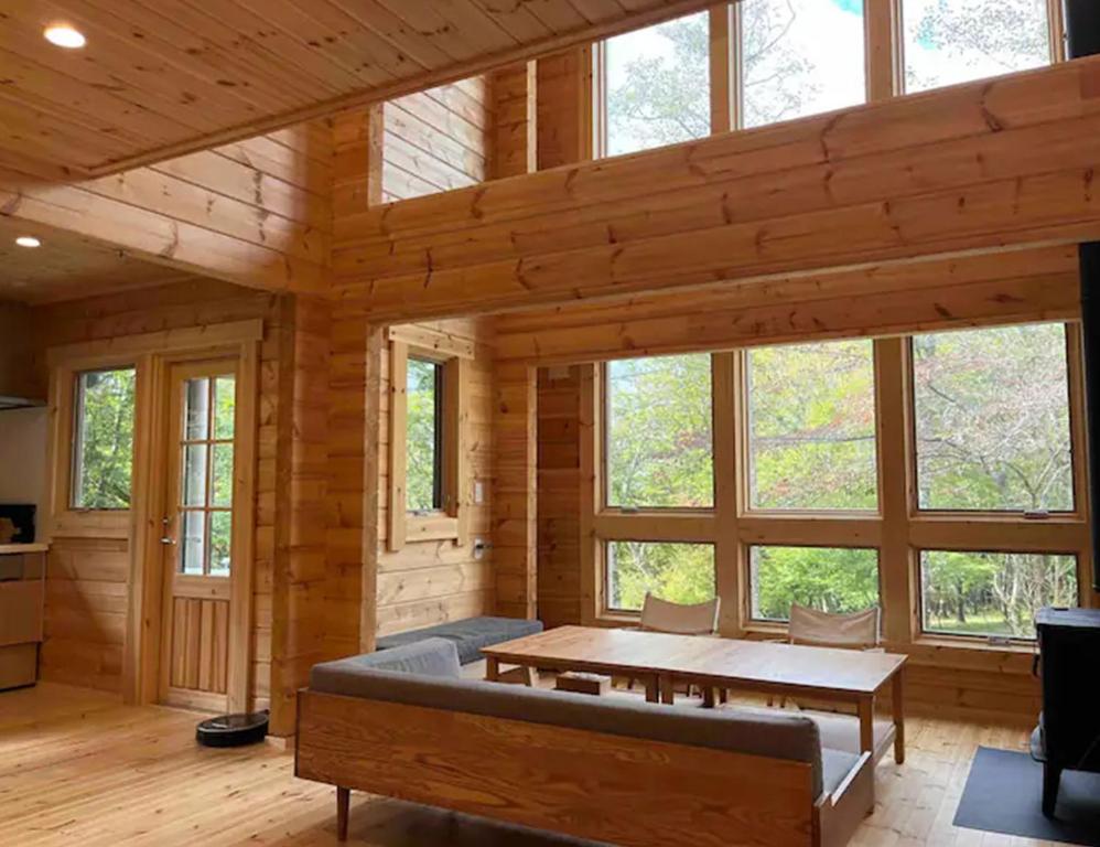 【moi】山中湖 新築フィンランドログハウス 大自然の中でBBQ可, Yamanakako