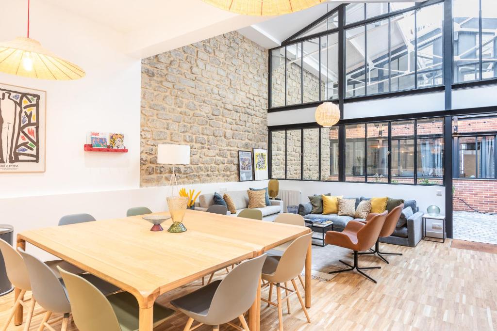 Fantastic Architect Loft - 10 guests - near Metro - 2