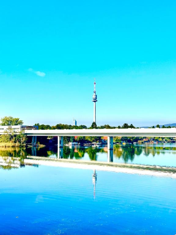 Ursula Rosé Collection an der Donau, Вена