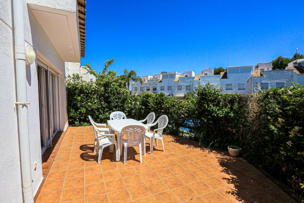 LITORAL COSTA DORADA - LAS CUMBRES Only families - 2